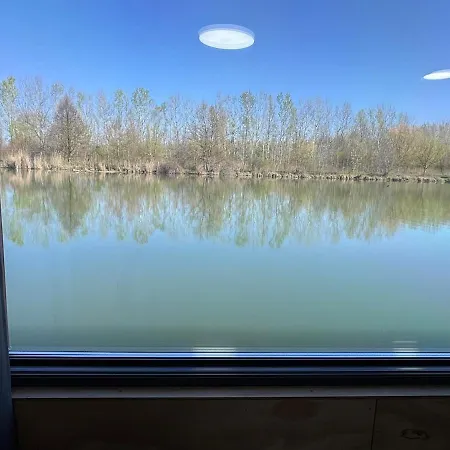 Sunset Hausbot 船上ホテル *