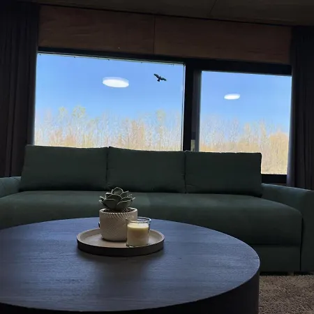 Sunset Hausbot * ブラチスラヴァ