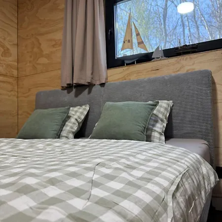 Sunset Hausbot 船上ホテル *