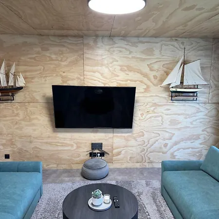 Sunset Hausbot 船上ホテル ブラチスラヴァ