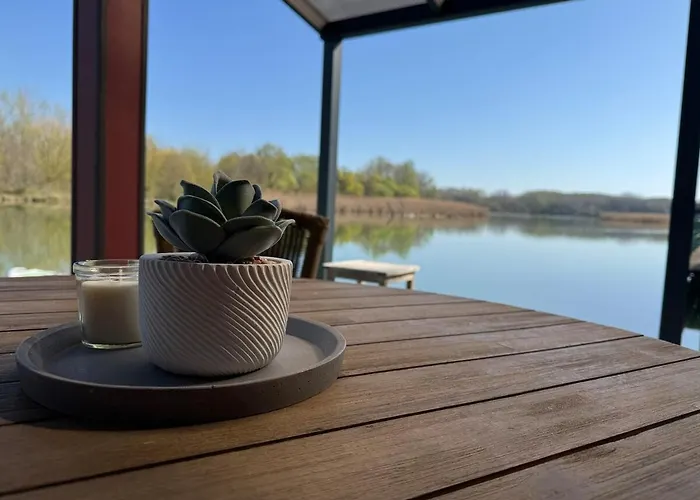 Sunset Hausbot ברטיסלאבה