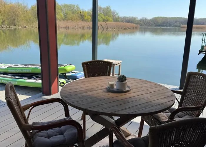 Hotel en barco Sunset Hausbot *